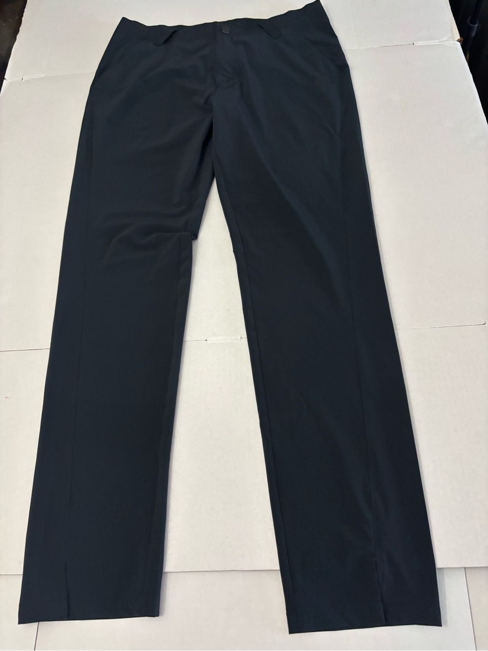 Mens Oakley Performance Athletic Chino Golf Pants Size 32x34